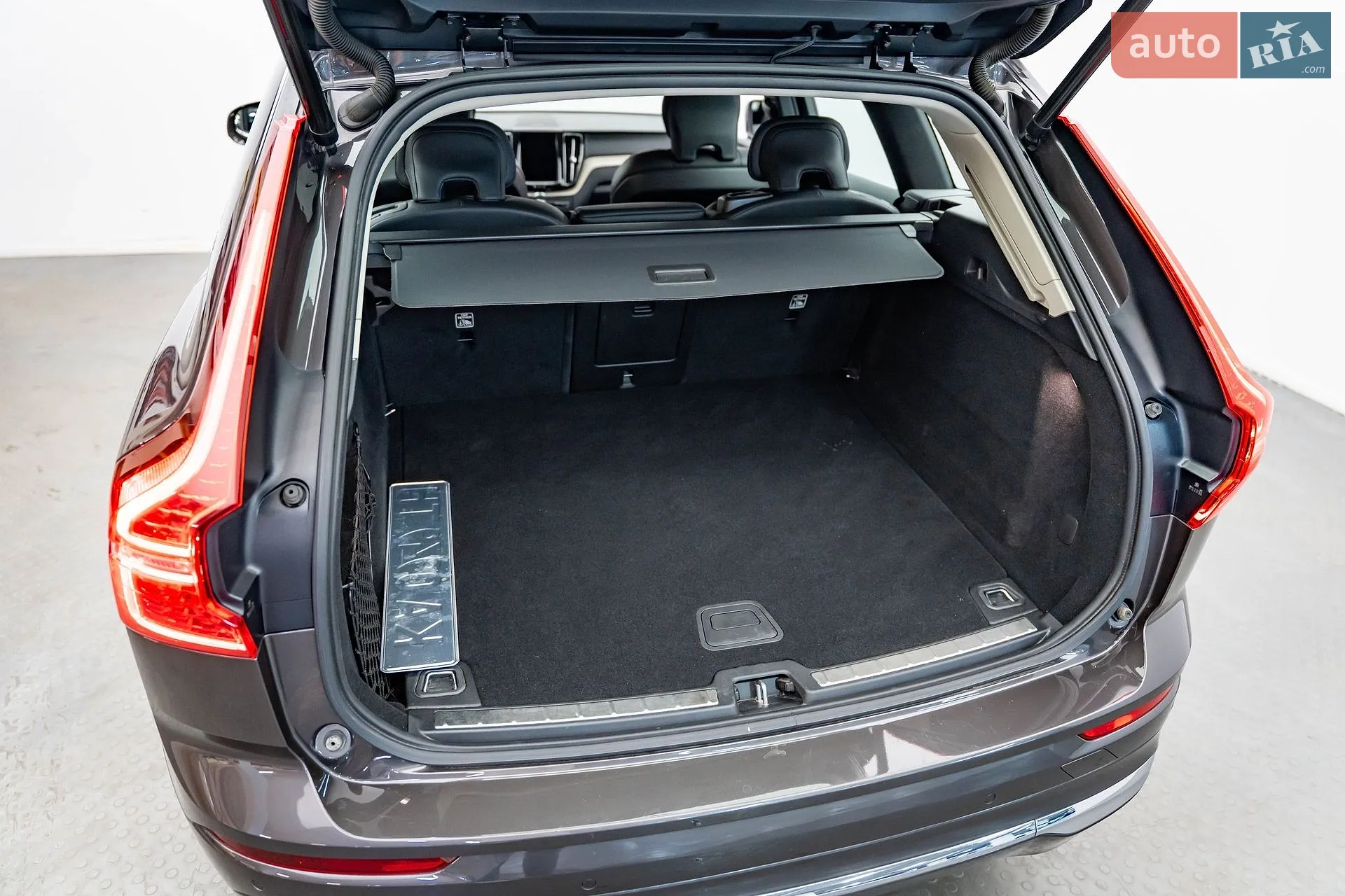 2021 Volvo XC60 - мініатюра 7