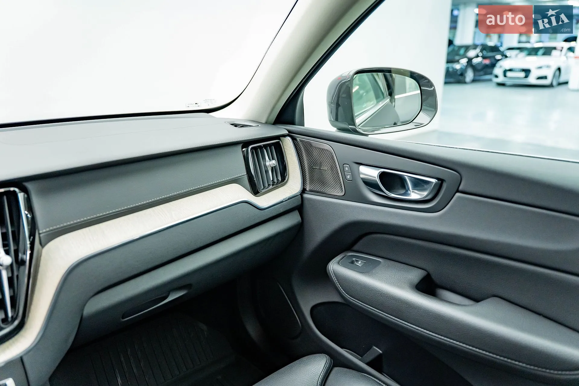 2021 Volvo XC60 - мініатюра 14