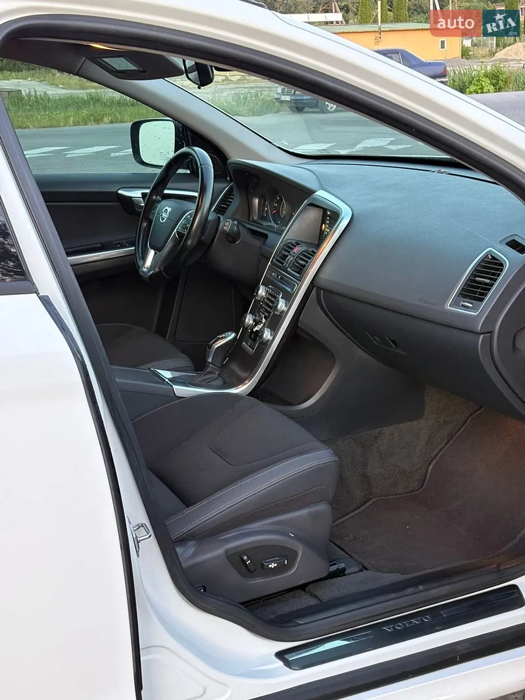 2015 Volvo XC60 - мініатюра 9