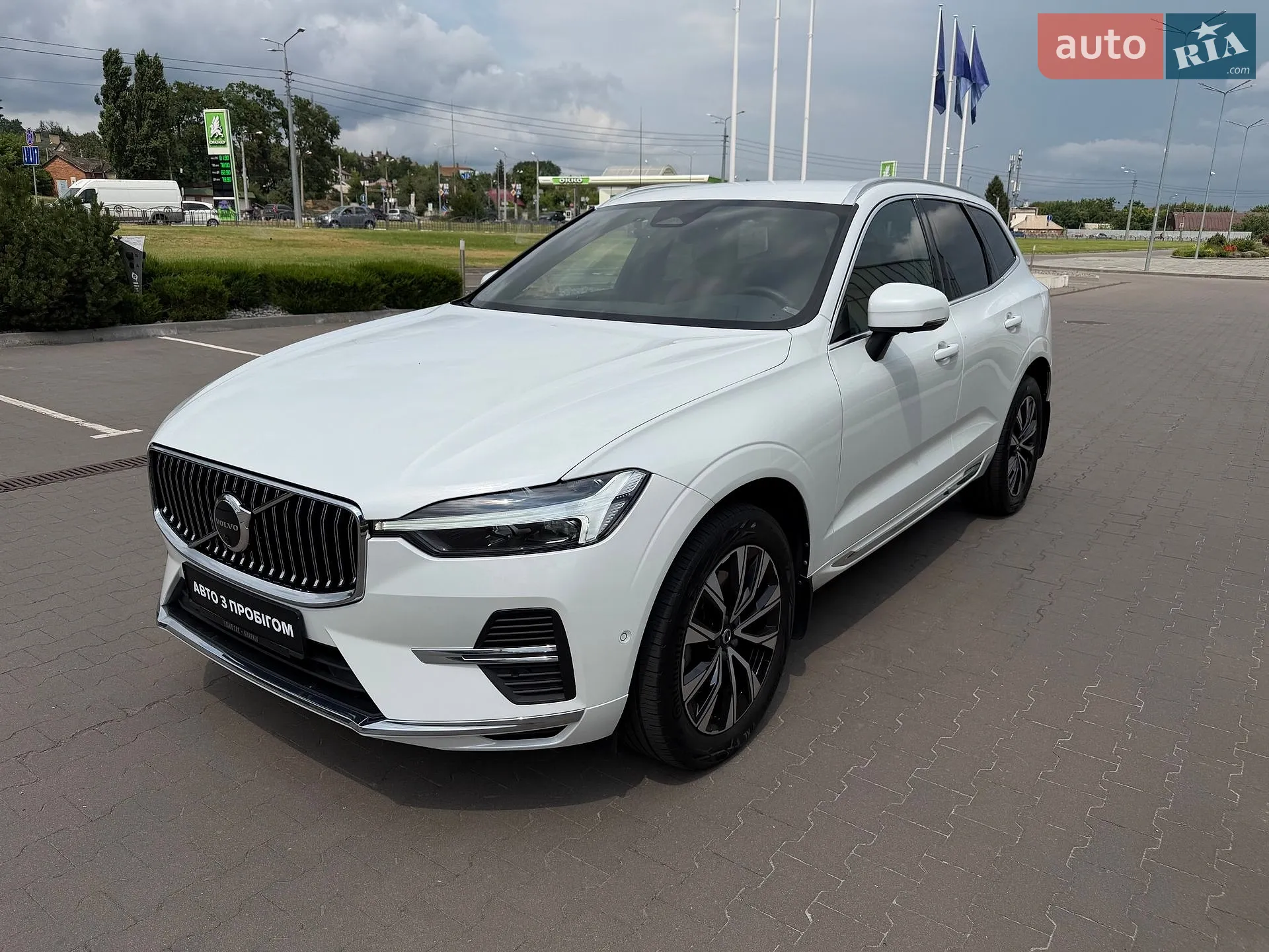 2023 Volvo XC60 - фото 1