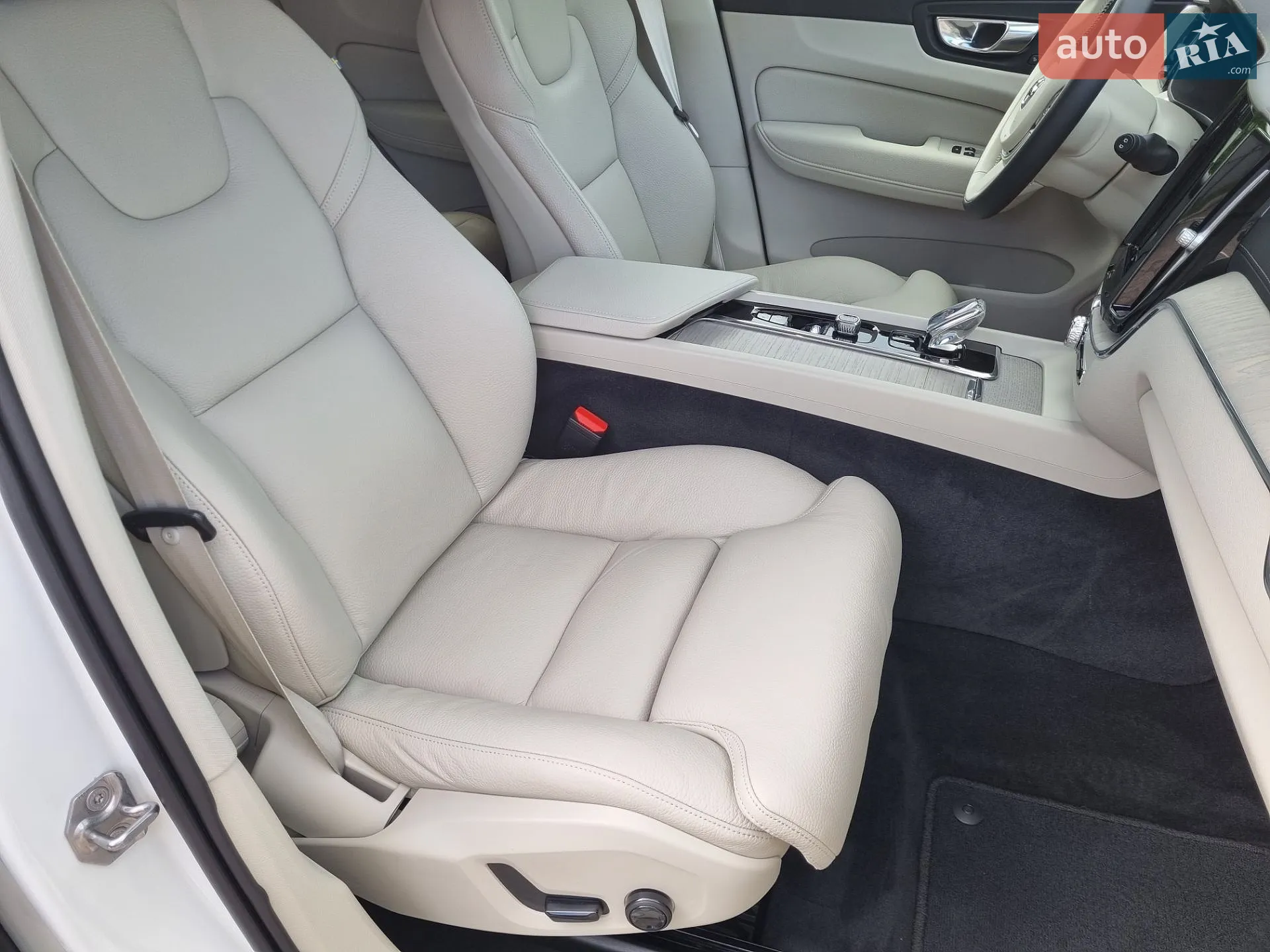 2021 Volvo XC60 - мініатюра 31