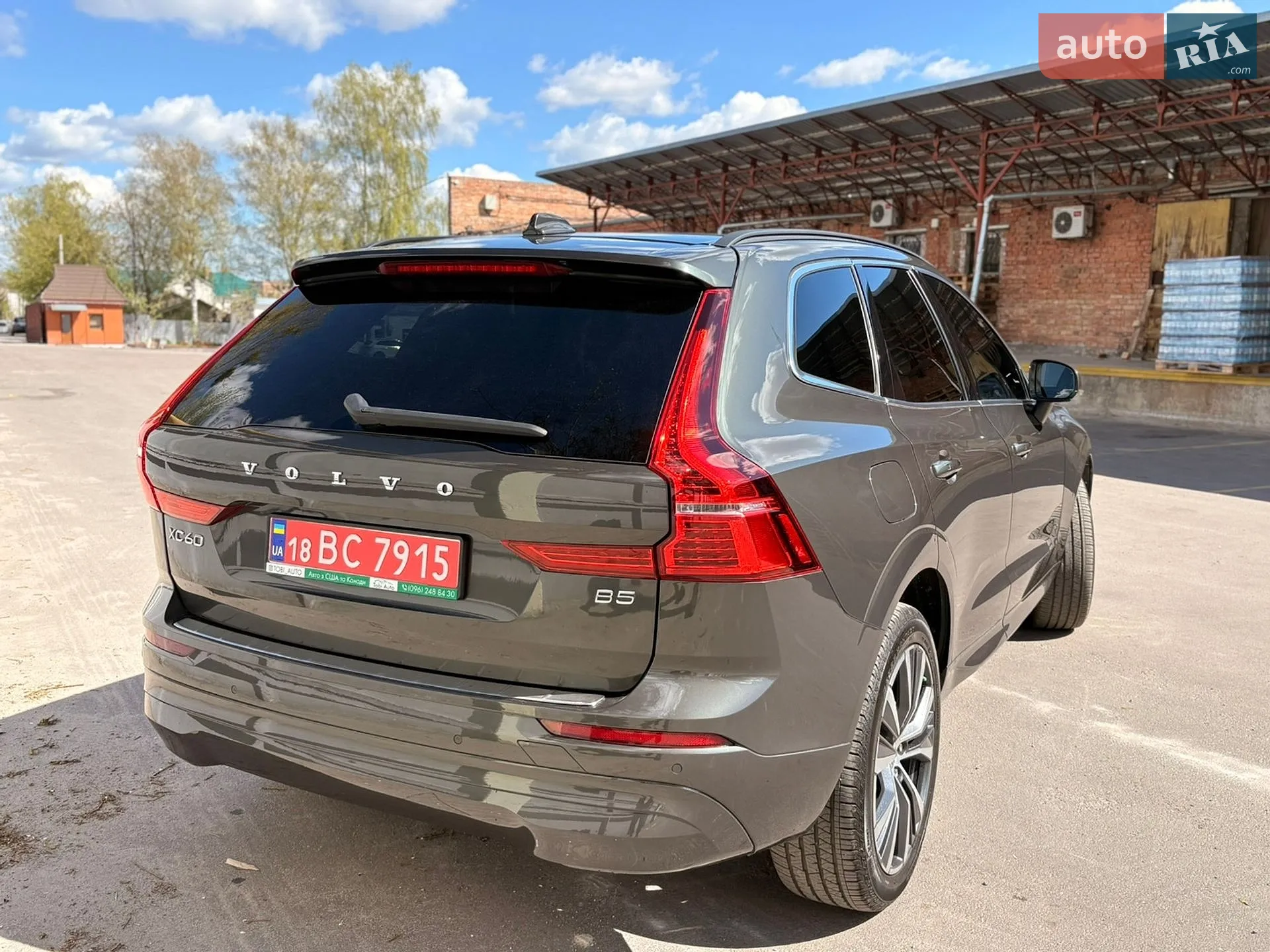 2022 Volvo XC60 - мініатюра 9