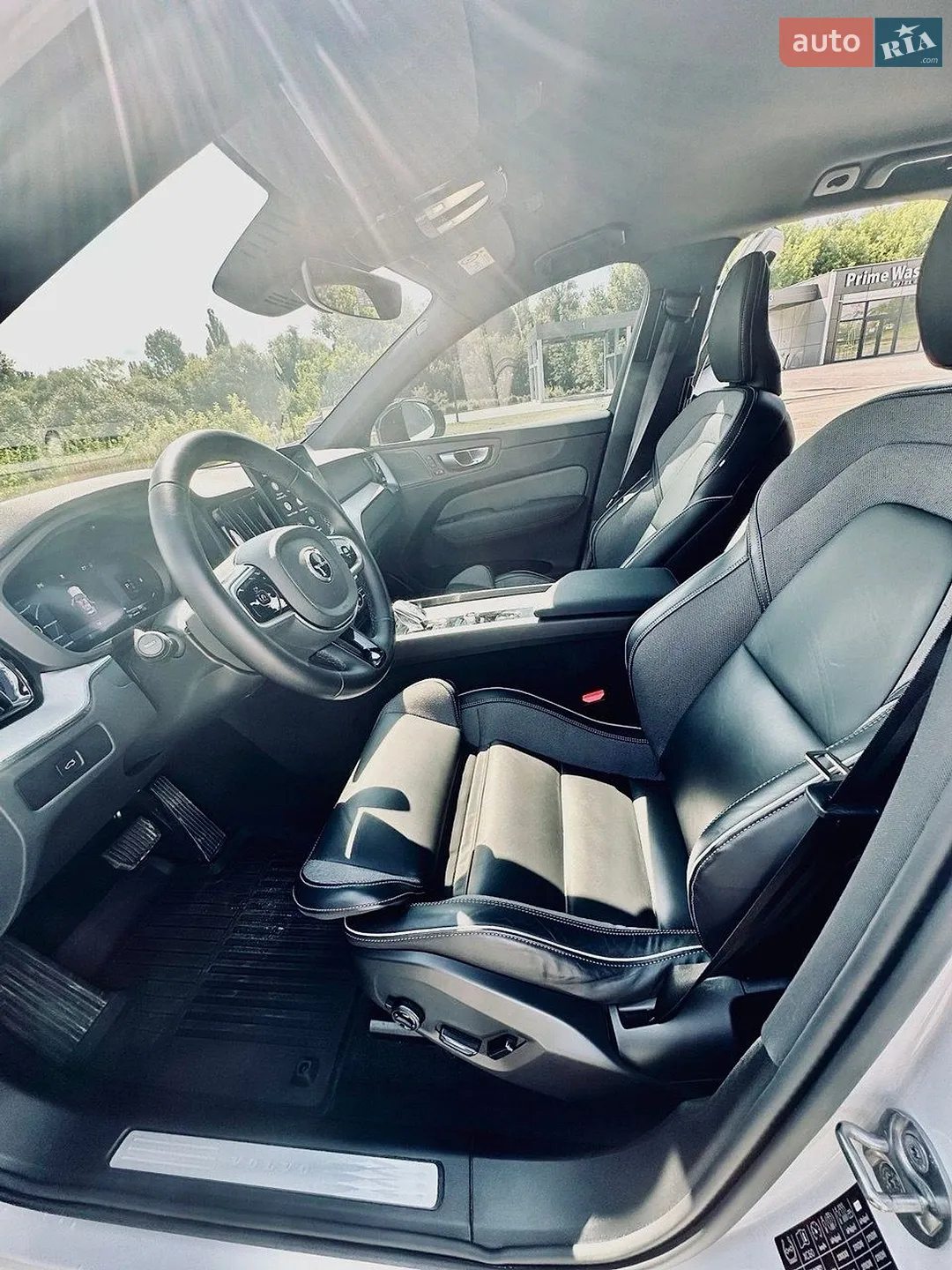 2025 Volvo XC60 - мініатюра 6