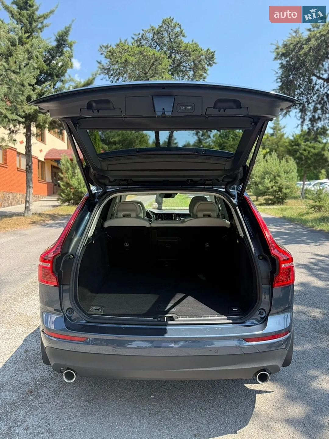 2017 Volvo XC60 - мініатюра 12