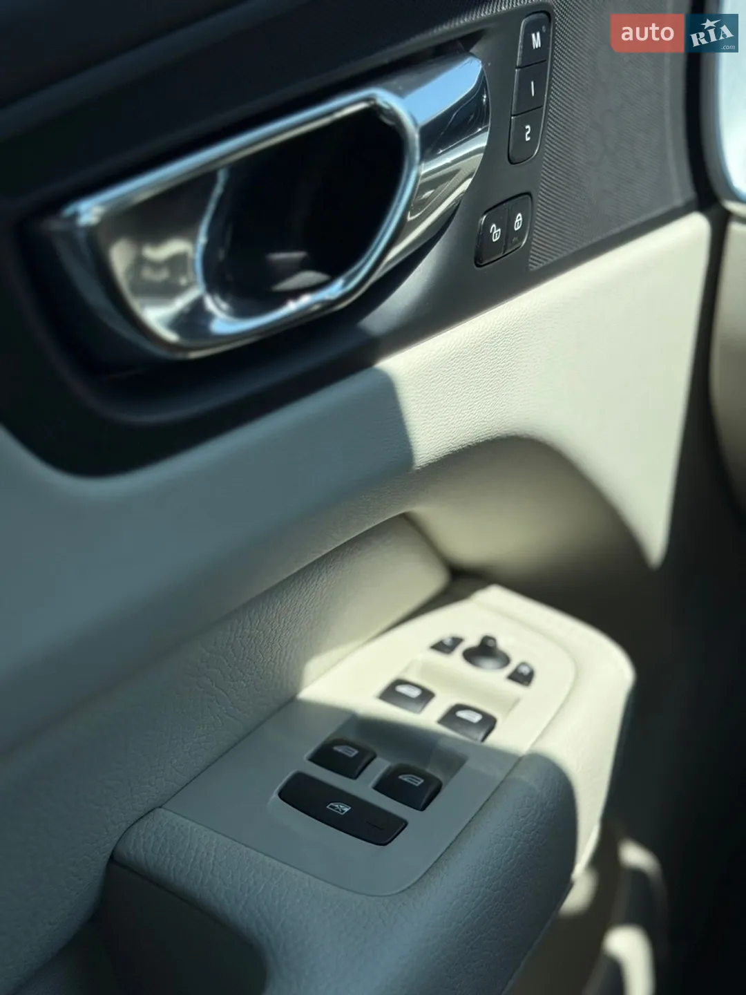2017 Volvo XC60 - мініатюра 22