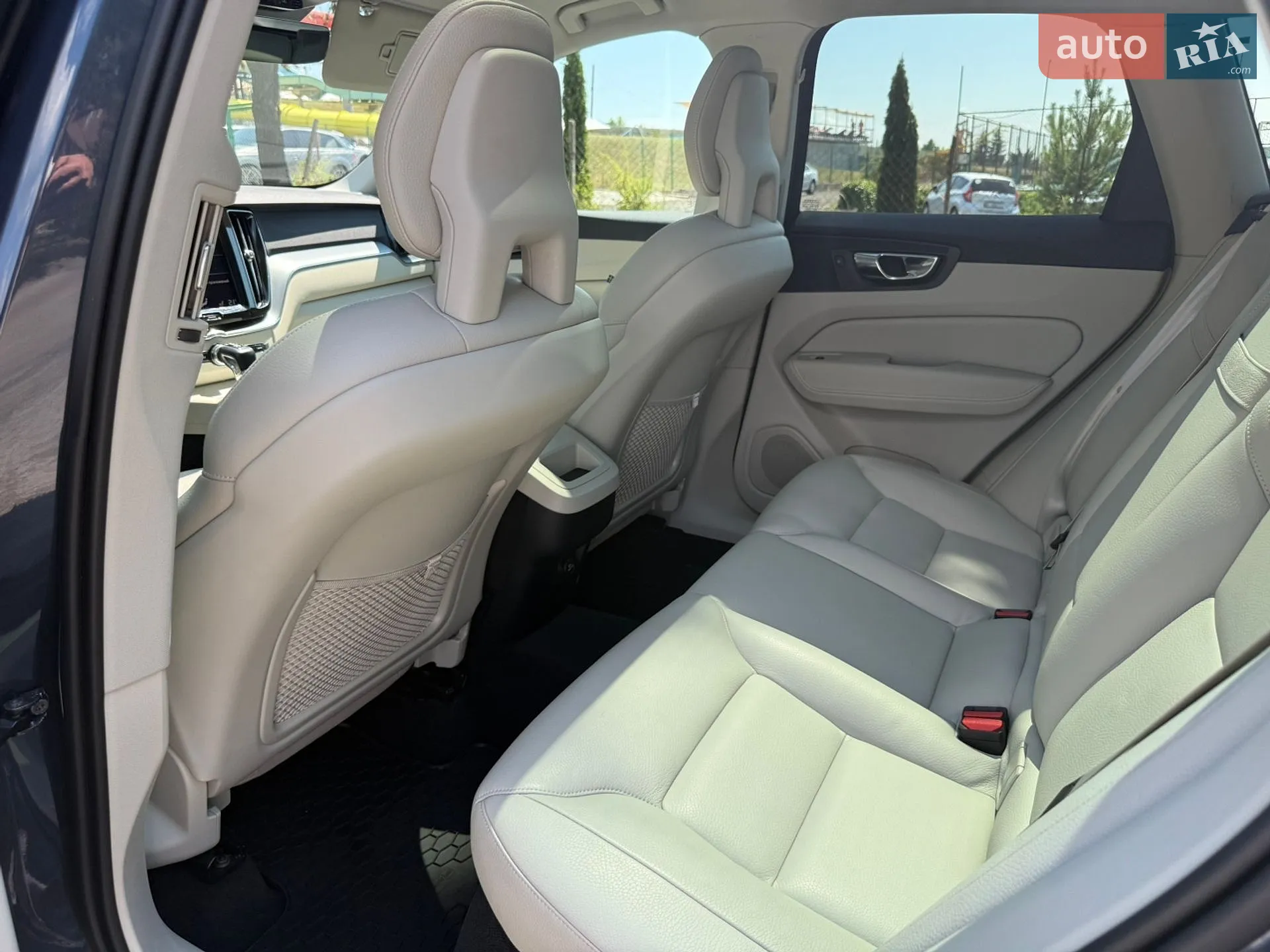 2017 Volvo XC60 - мініатюра 26