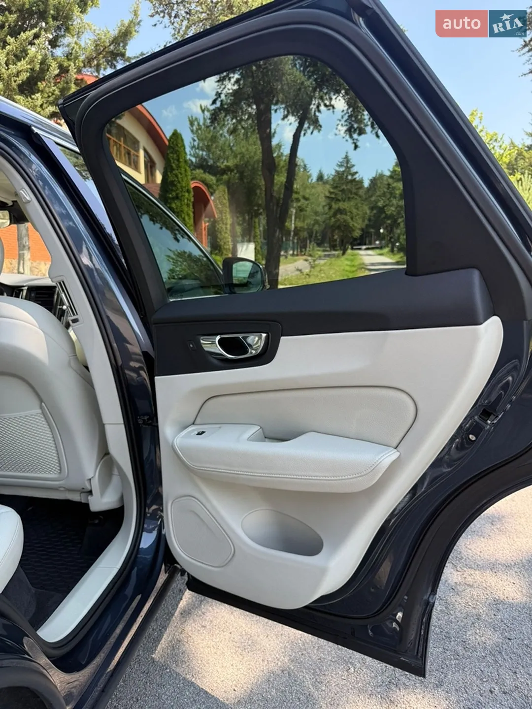 2017 Volvo XC60 - мініатюра 28
