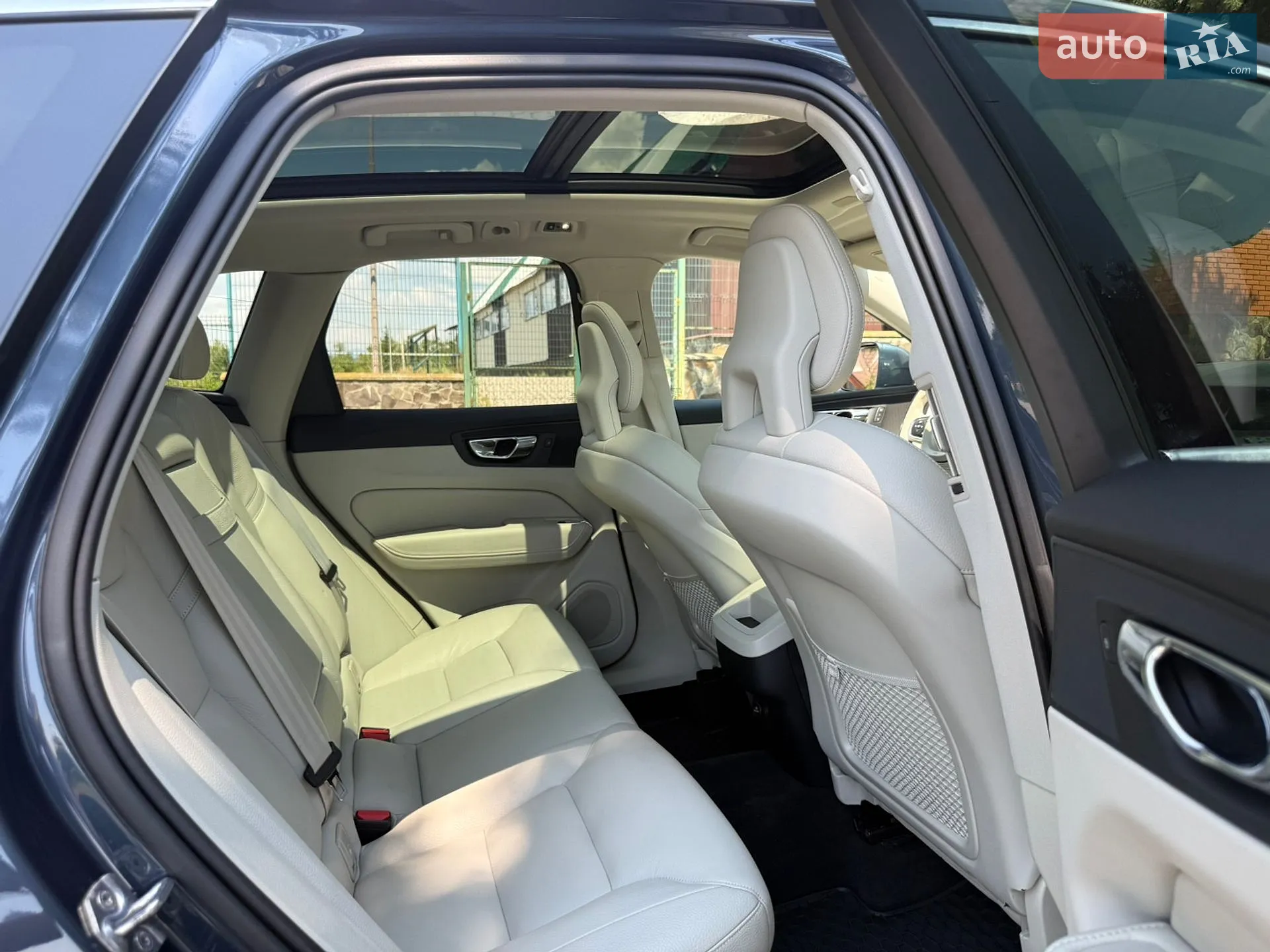2017 Volvo XC60 - мініатюра 29