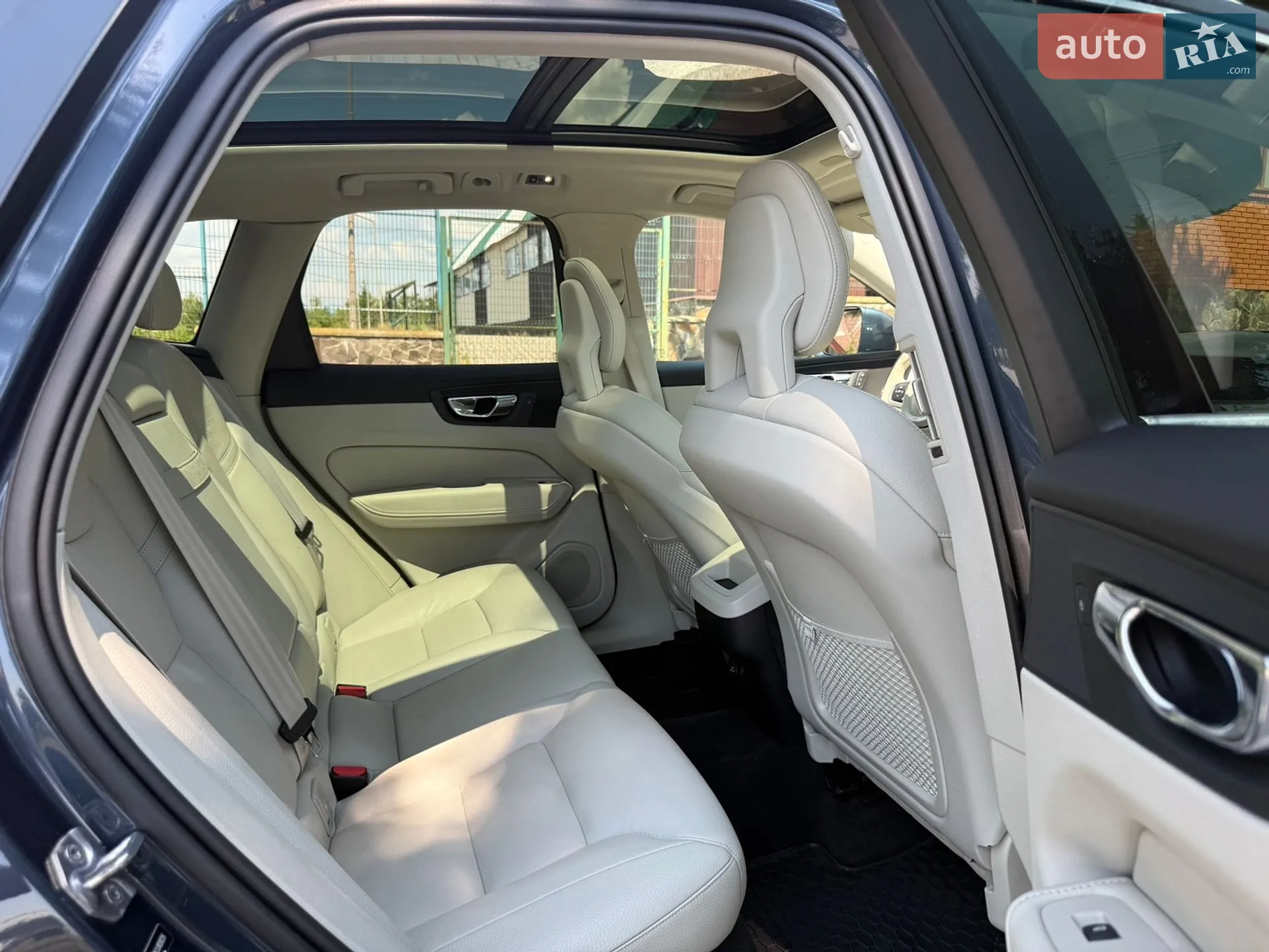 2017 Volvo XC60 - мініатюра 30