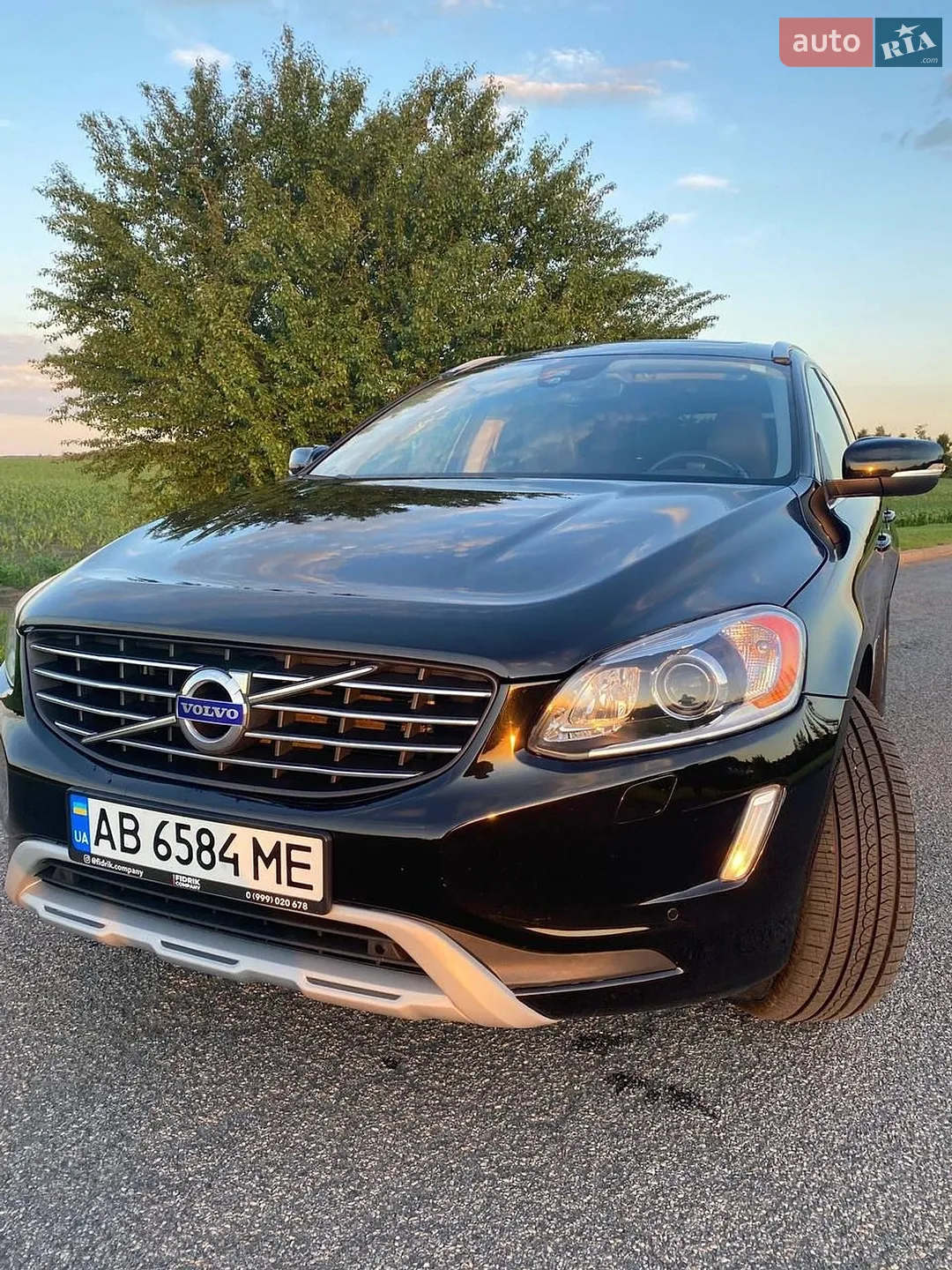 2016 Volvo XC60 - фото 1