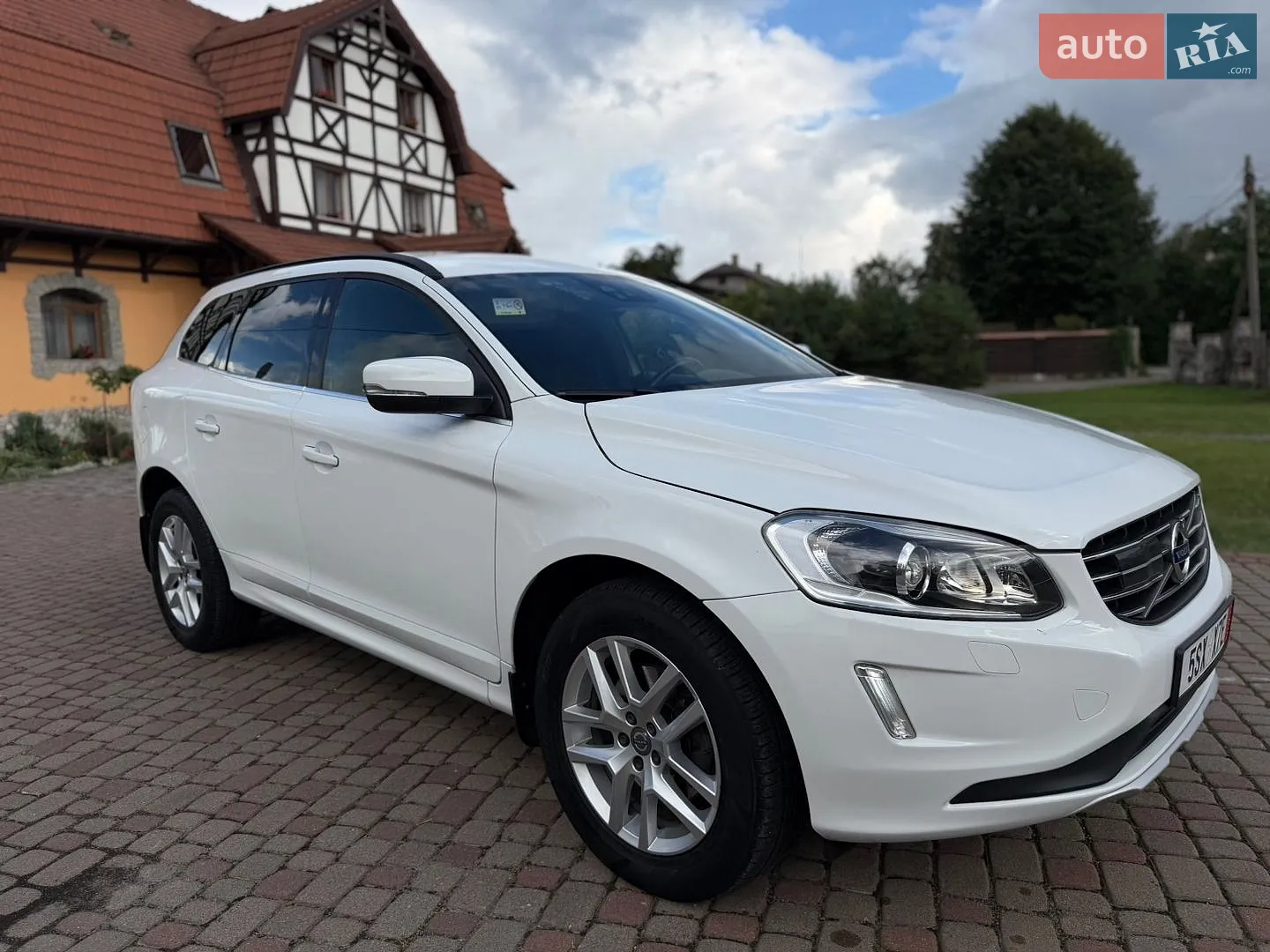 2017 Volvo XC60 - мініатюра 9