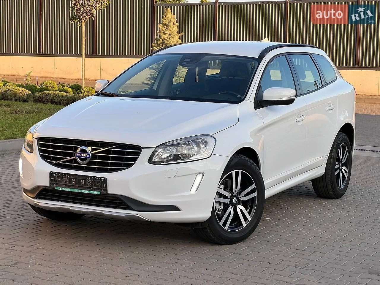 2015 Volvo XC60 - мініатюра 16