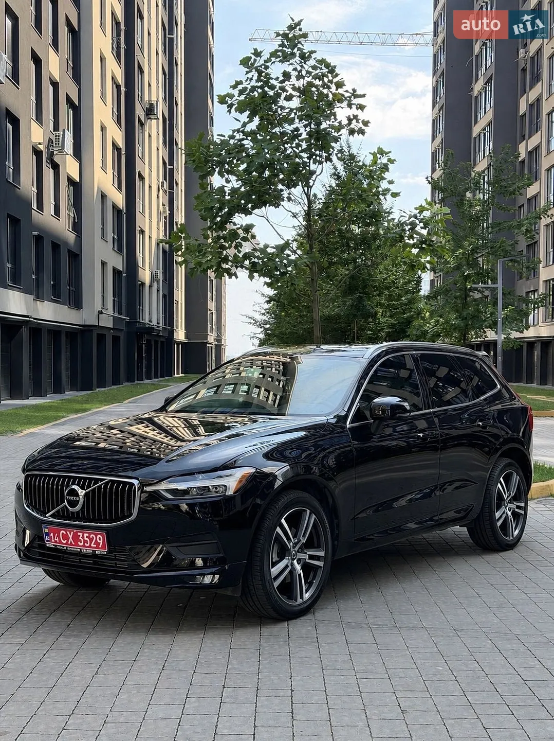 2021 Volvo XC60 - фото 1