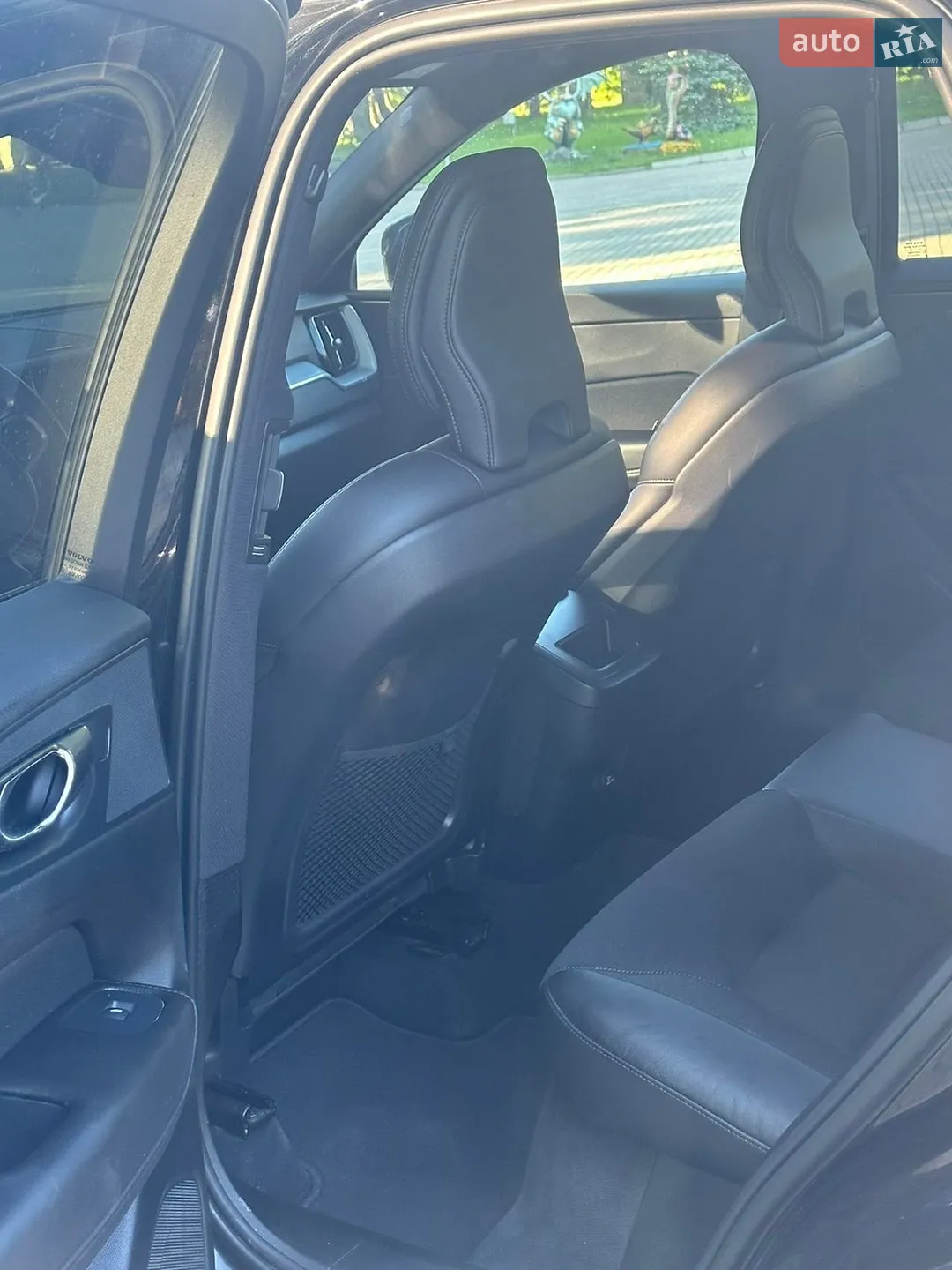 2019 Volvo XC60 - мініатюра 8