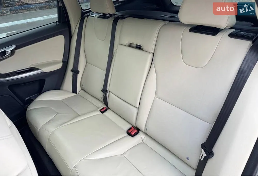 2015 Volvo XC60 - мініатюра 6
