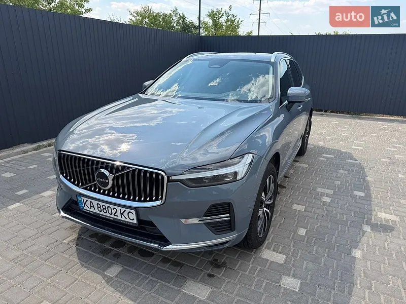 Volvo XC60 2022