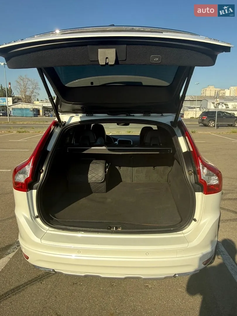 2016 Volvo XC60 - мініатюра 18
