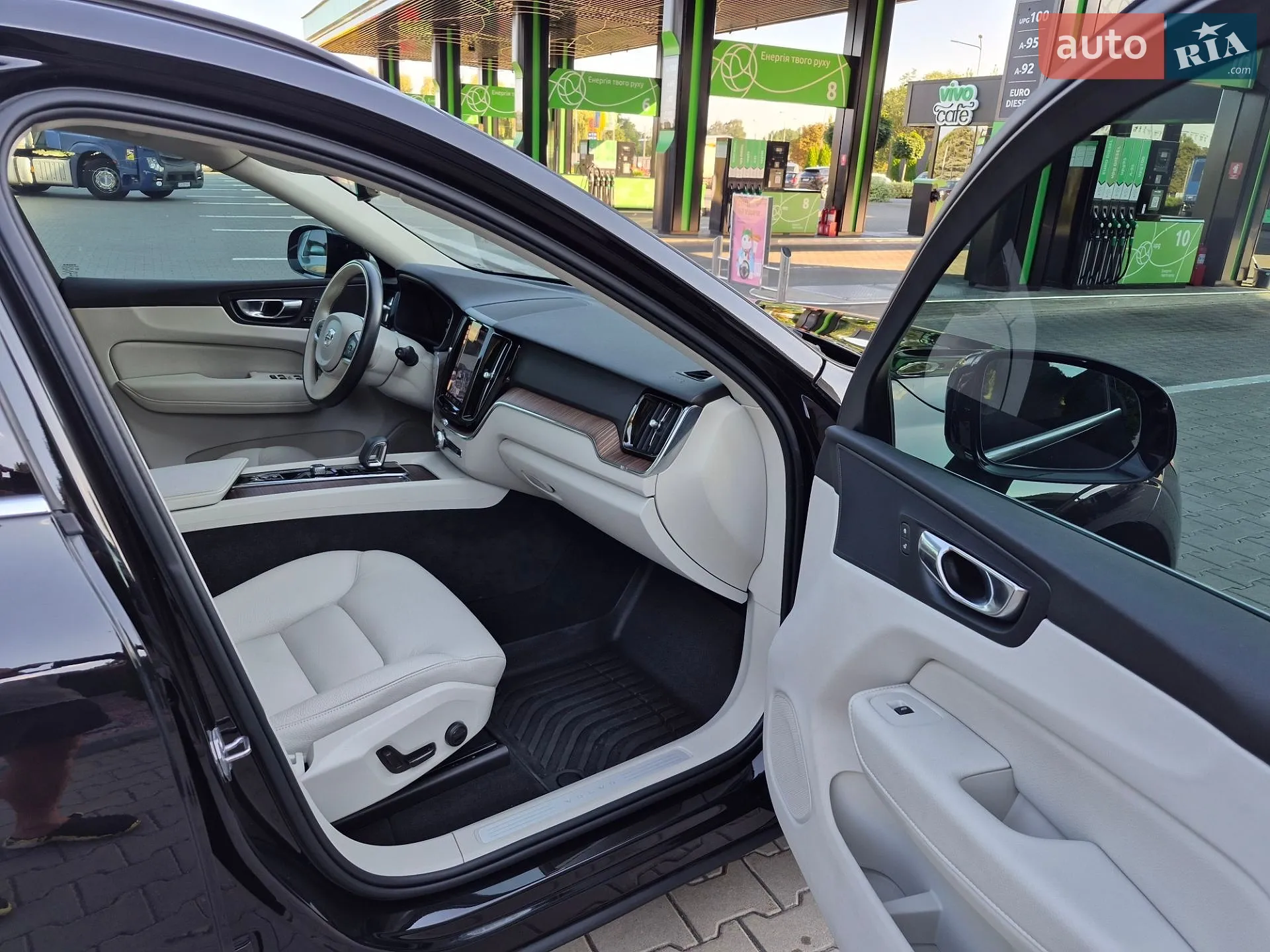 2021 Volvo XC60 - мініатюра 29