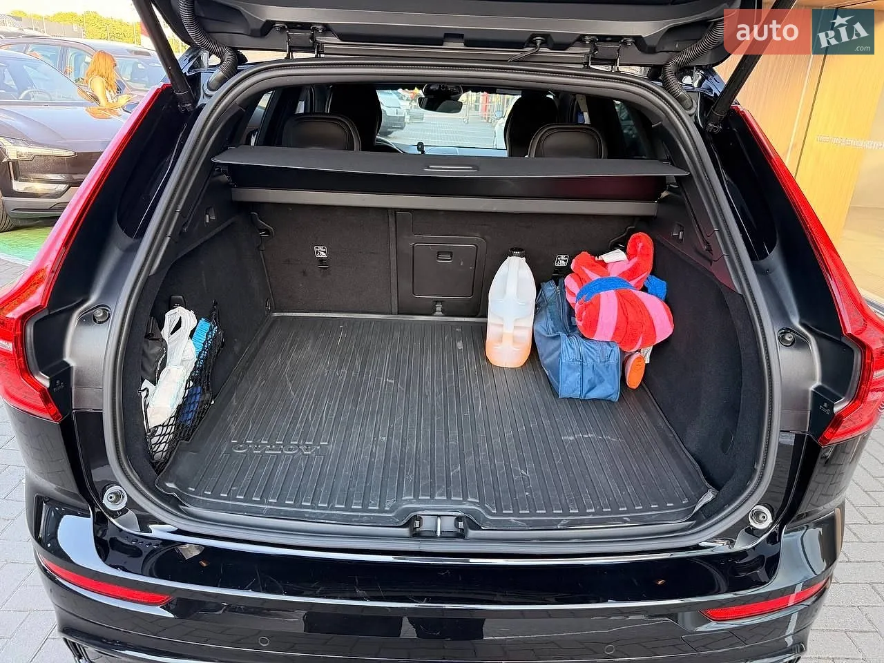 2024 Volvo XC60 - мініатюра 37