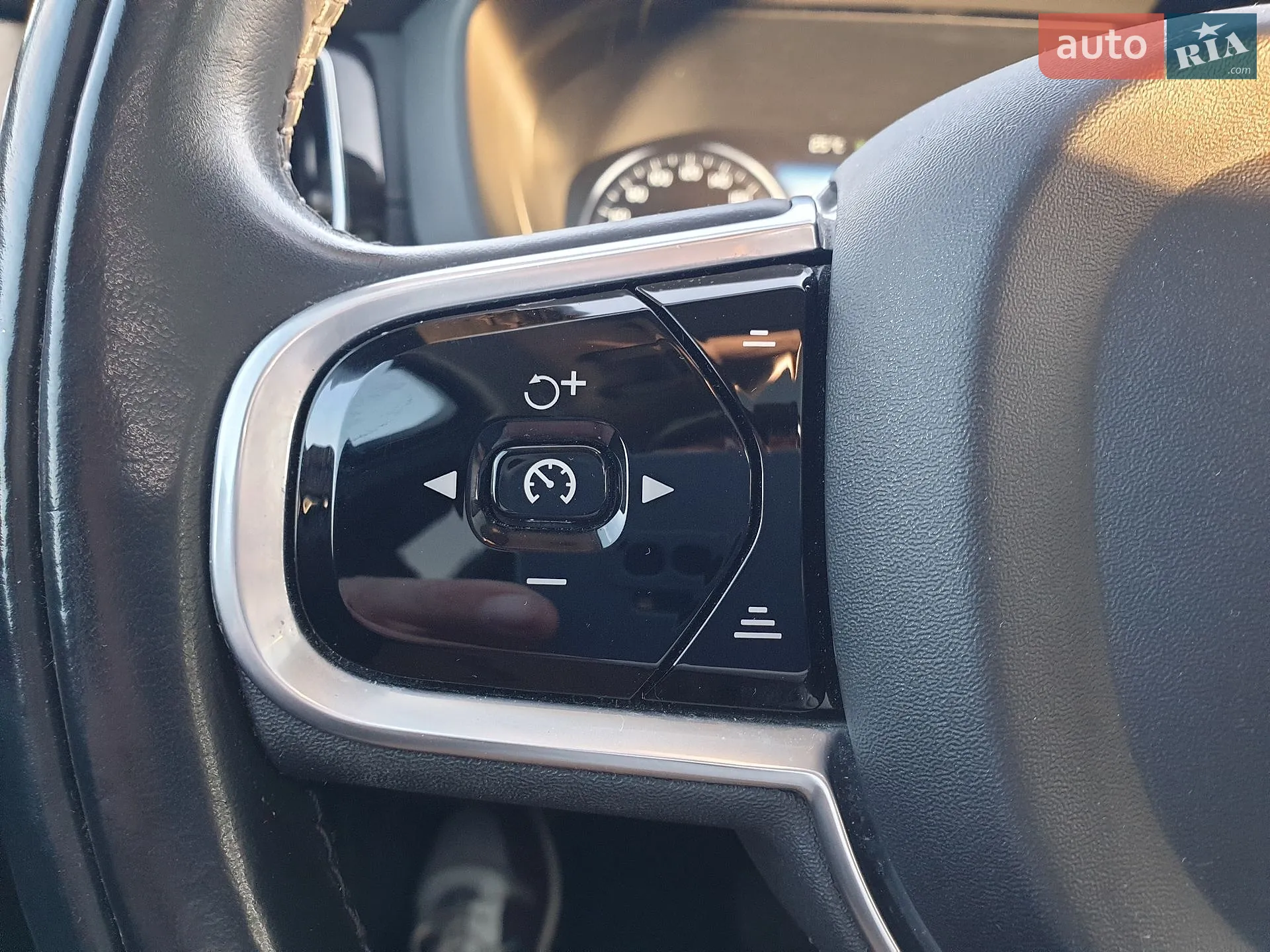 2017 Volvo XC60 - мініатюра 34