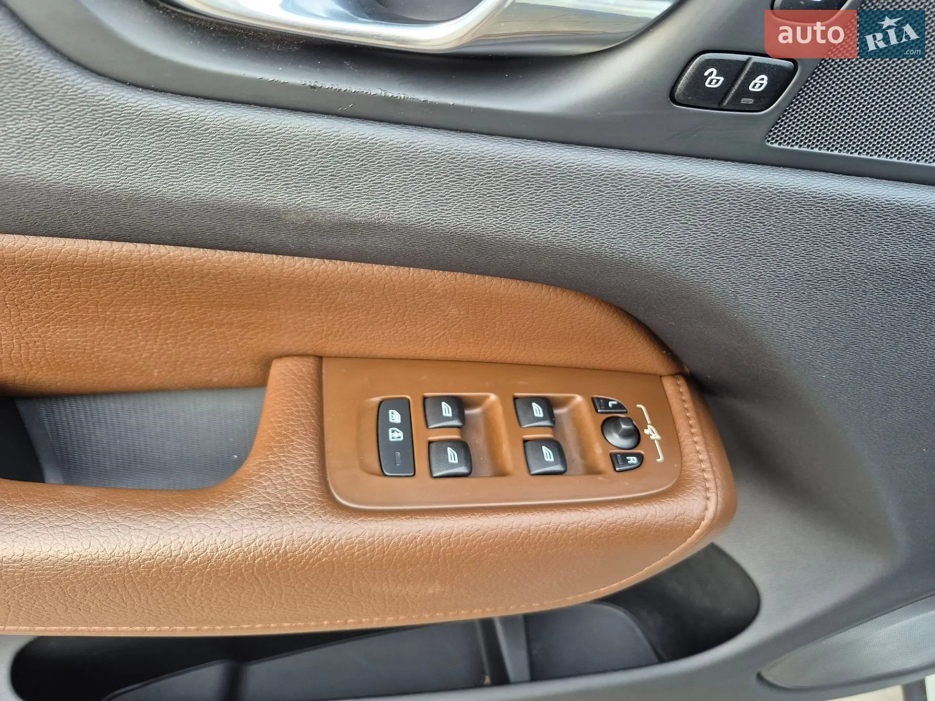 2018 Volvo XC60 - мініатюра 33