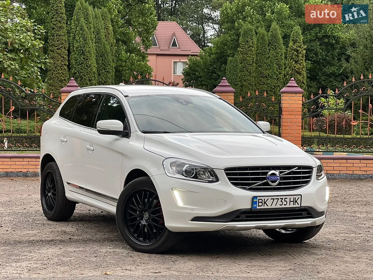 2017 Volvo V60 Cross Country - мініатюра 19