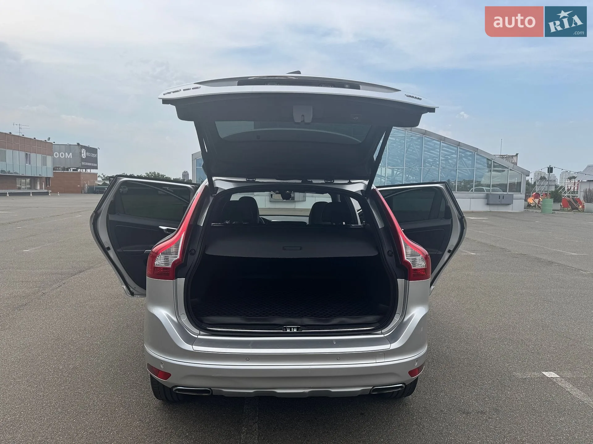 2017 Volvo XC60 - мініатюра 13