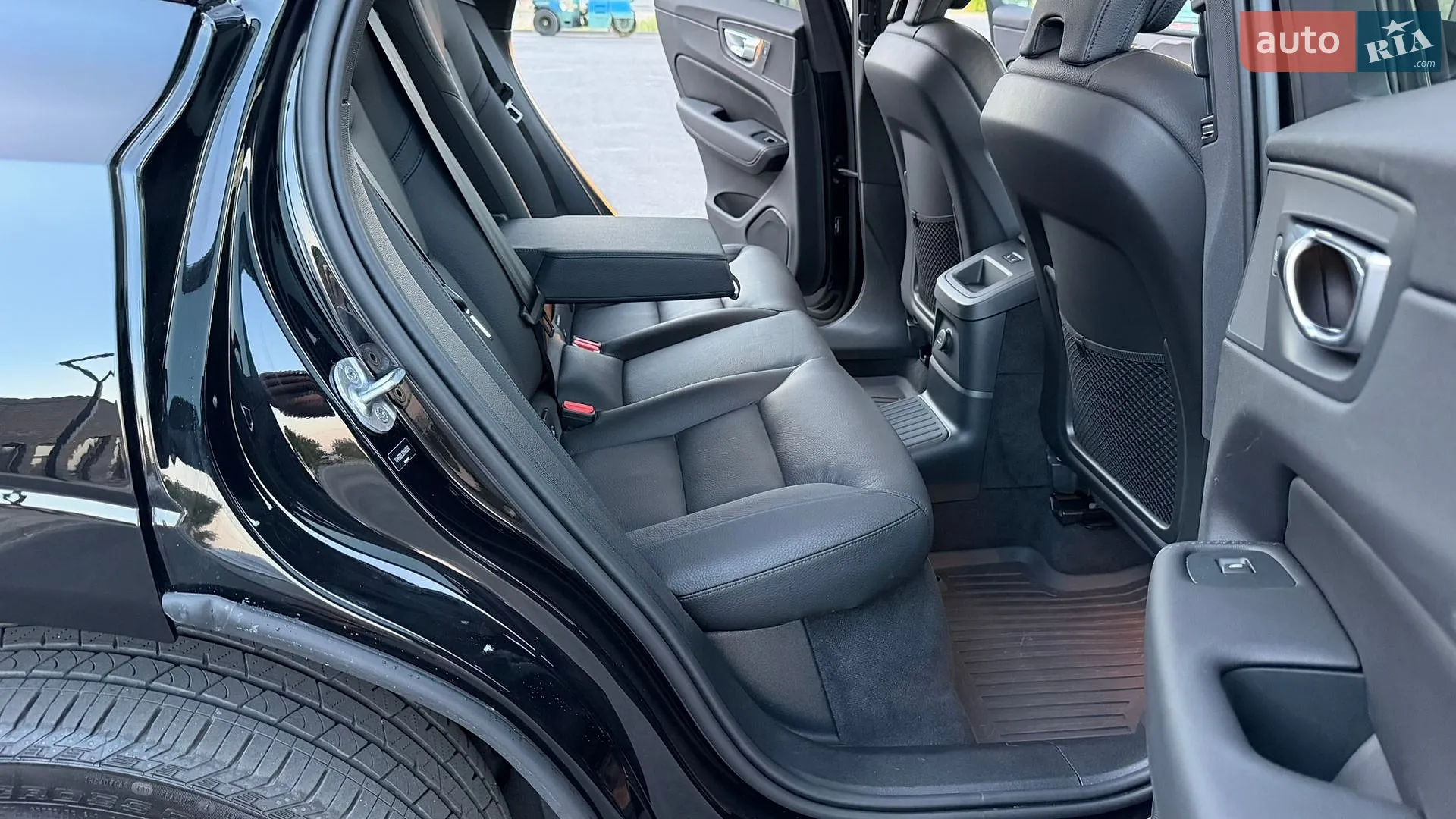 2024 Volvo XC60 - мініатюра 24