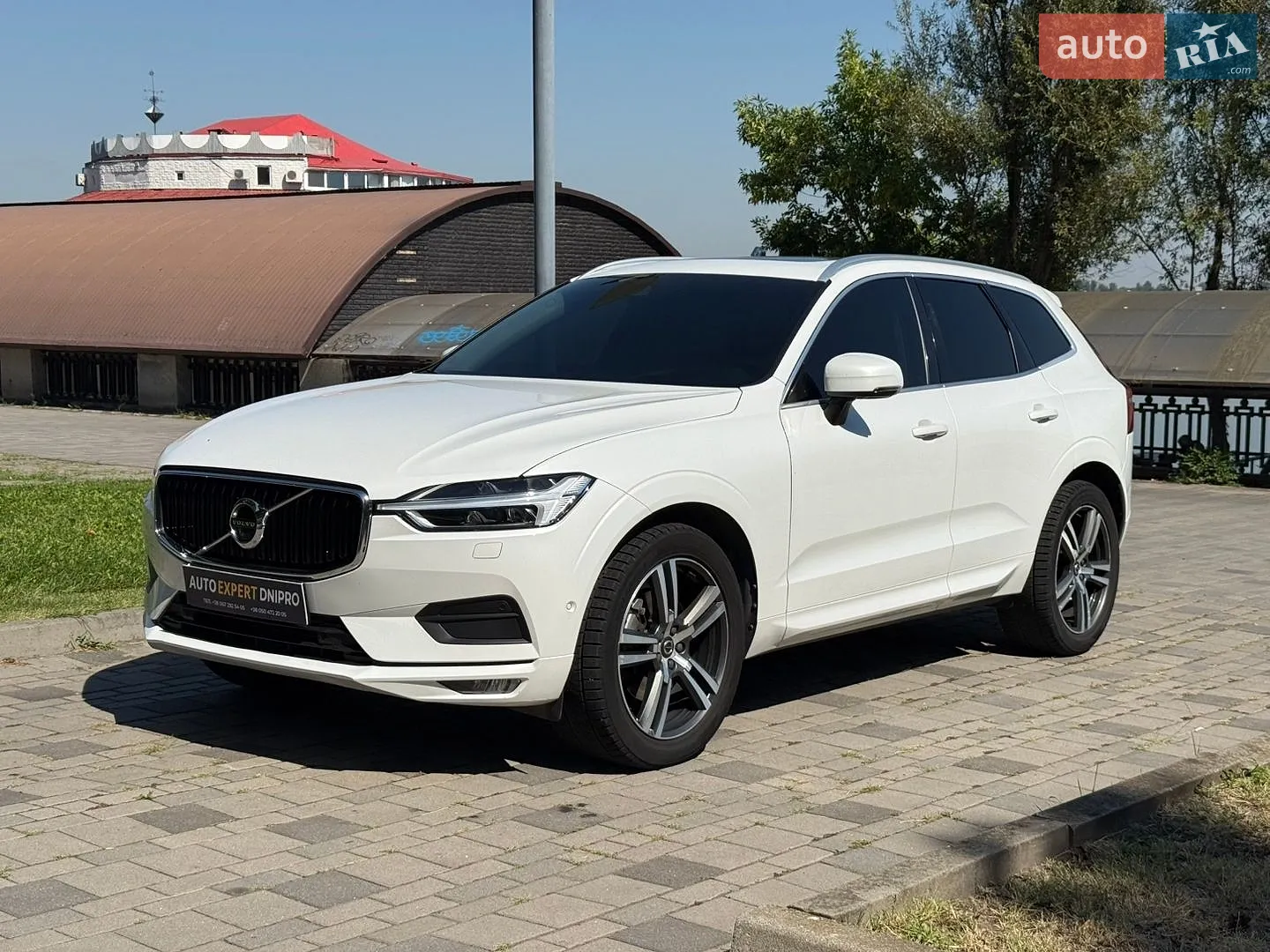 2017 Volvo XC60 - фото 1
