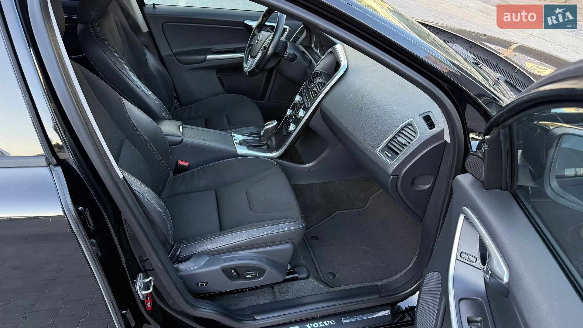 2016 Volvo XC60 - мініатюра 6