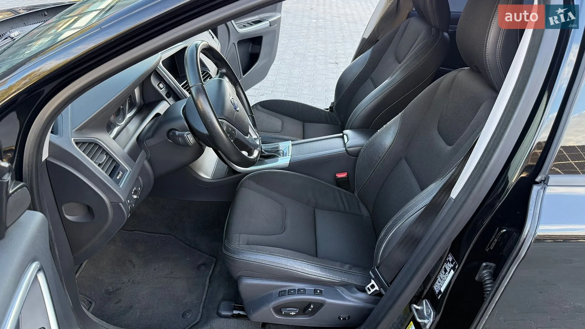 2016 Volvo XC60 - мініатюра 33