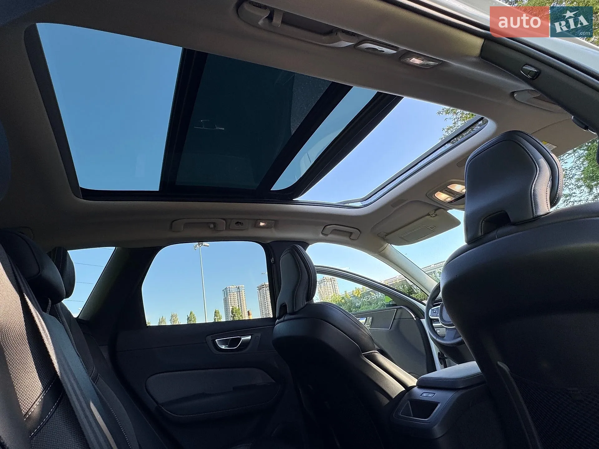 2023 Volvo XC60 - мініатюра 14