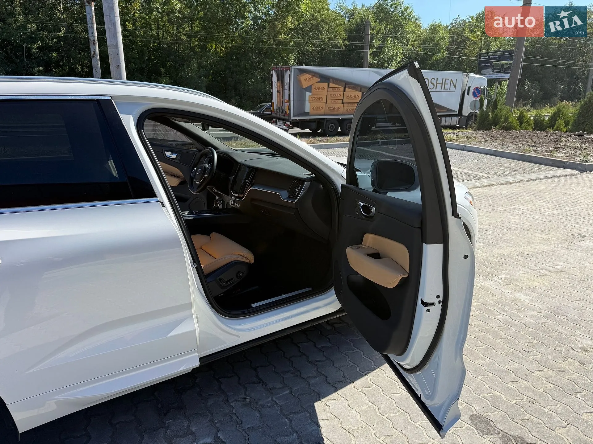 2019 Volvo XC60 - мініатюра 17