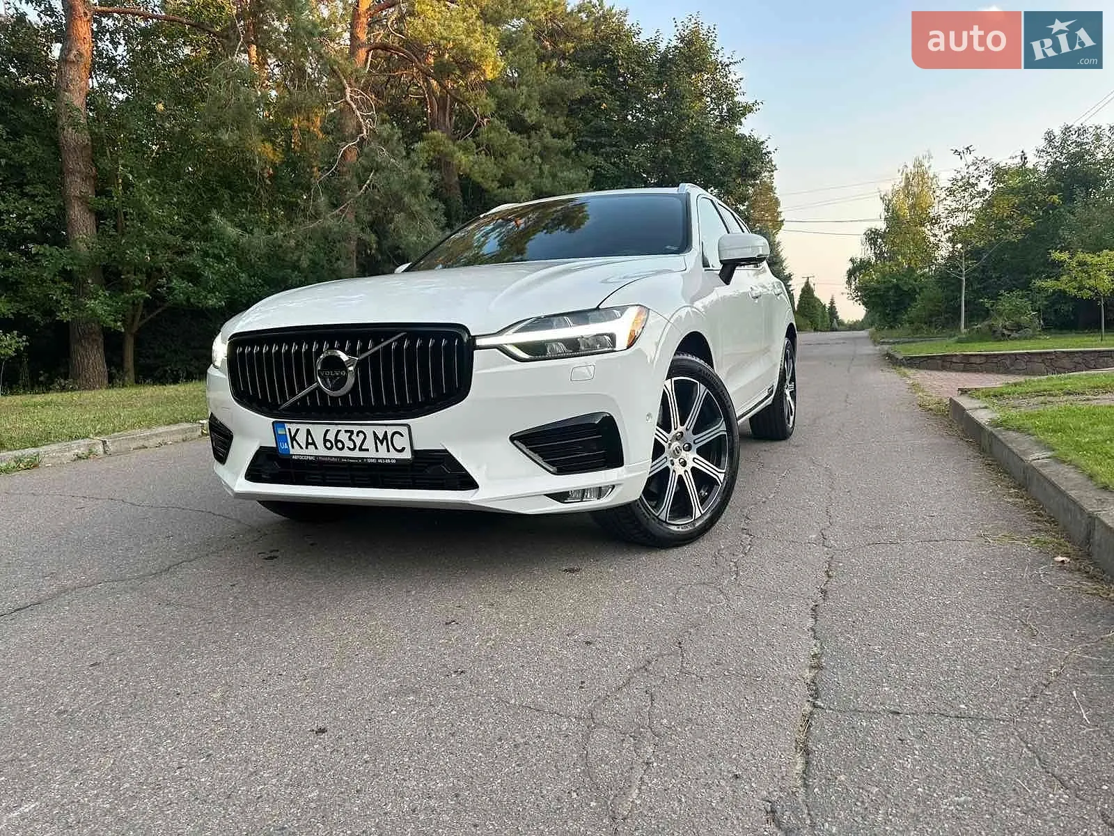 2020 Volvo XC60 - фото 1