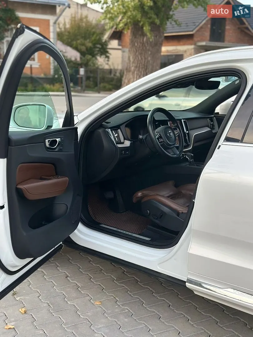 2018 Volvo XC60 - мініатюра 24