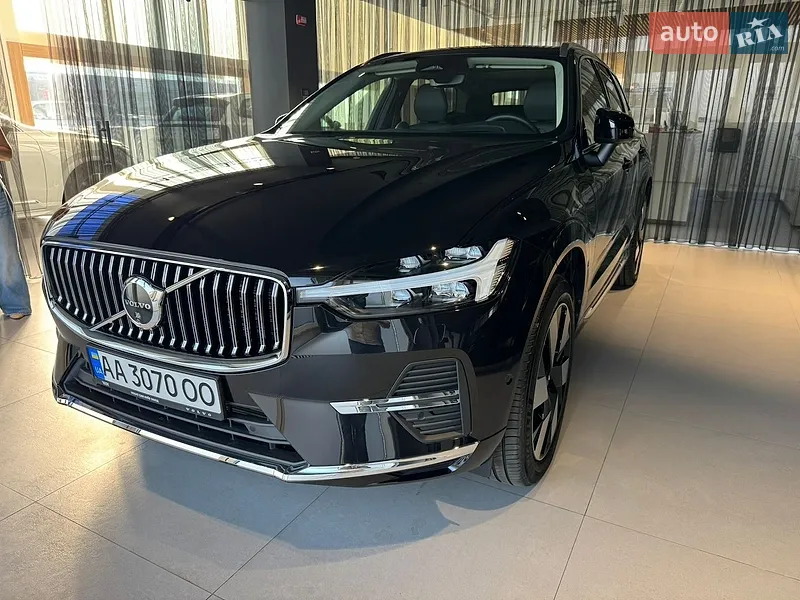 Volvo XC60 2025
