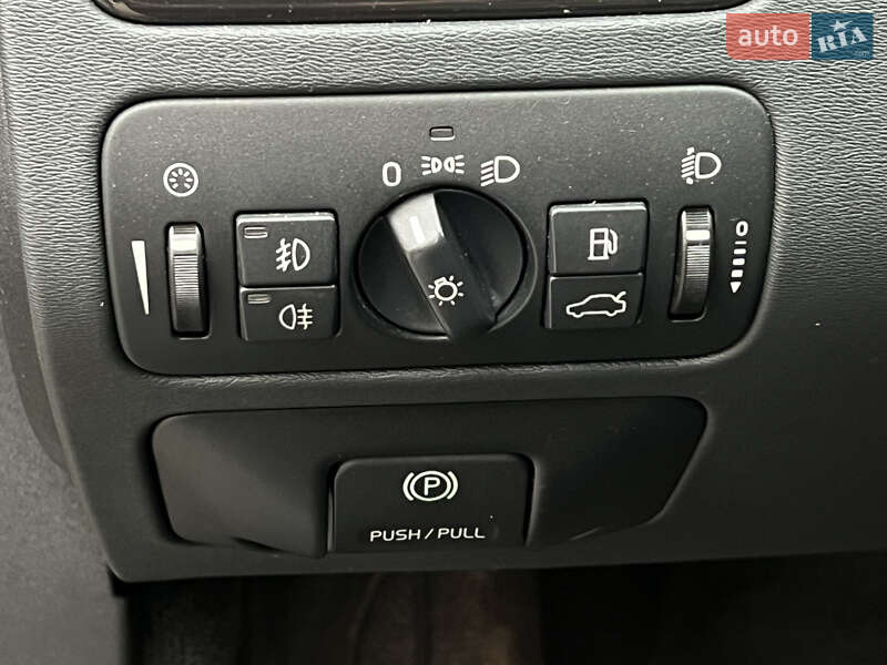 Универсал Volvo XC70 Cross Country 2008 в Киеве фото 27 Универсал Volvo XC70 Cross Country 2008 в Киеве