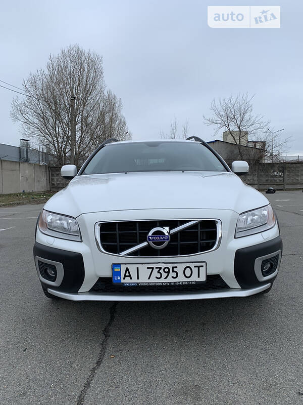 Позашляховик / Кросовер Volvo XC70 2010 в Києві