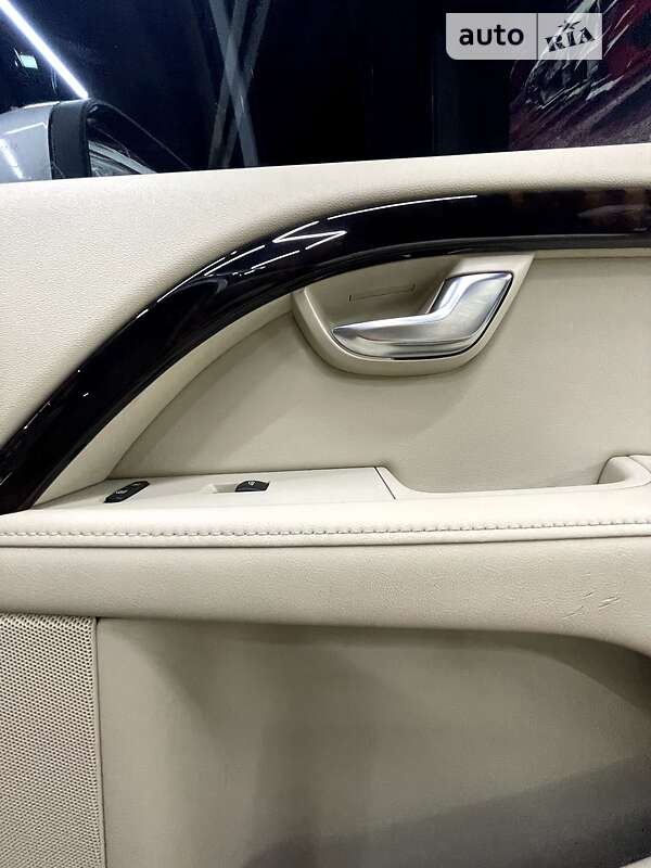 Универсал Volvo XC70 2014 в Хмельницком