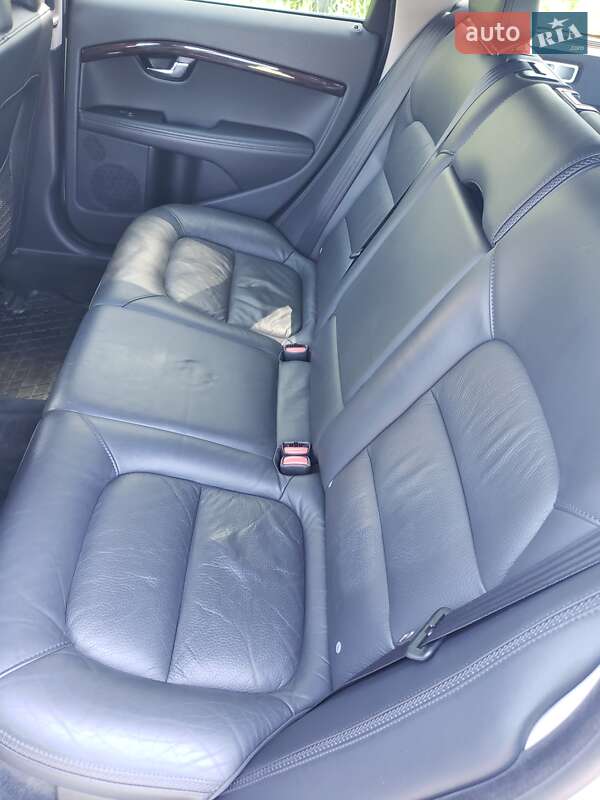 Универсал Volvo XC70 2013 в Киеве