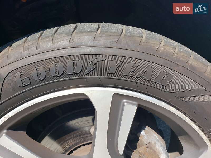 Универсал Volvo XC70 2013 в Киеве