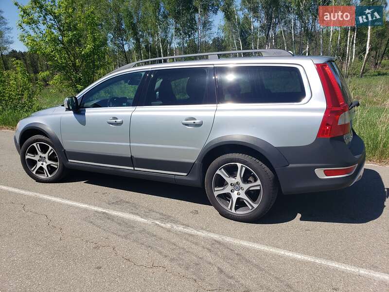 Универсал Volvo XC70 2013 в Киеве