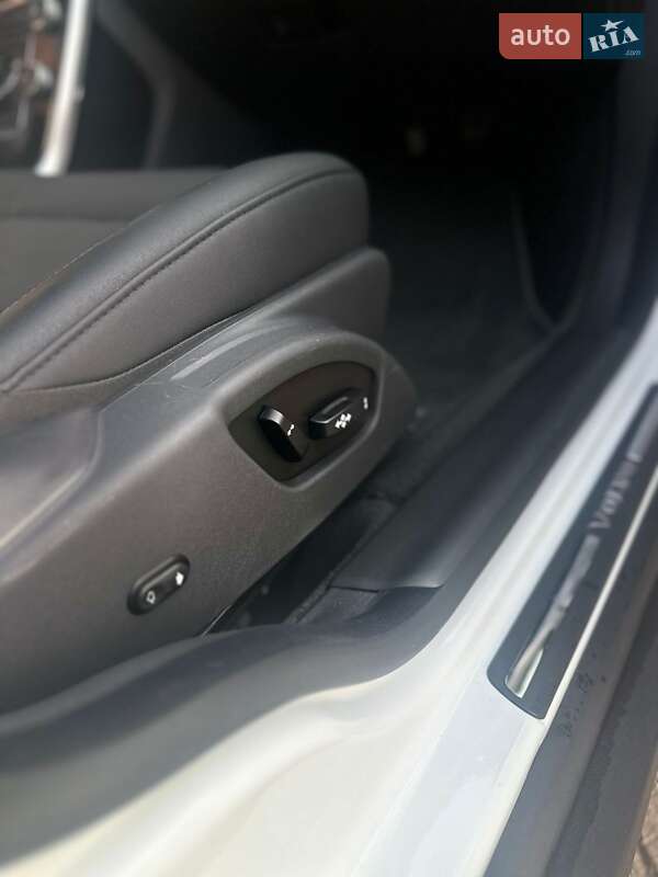 Універсал Volvo XC70 2014 в Рівному