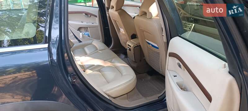 Универсал Volvo XC70 2010 в Киеве