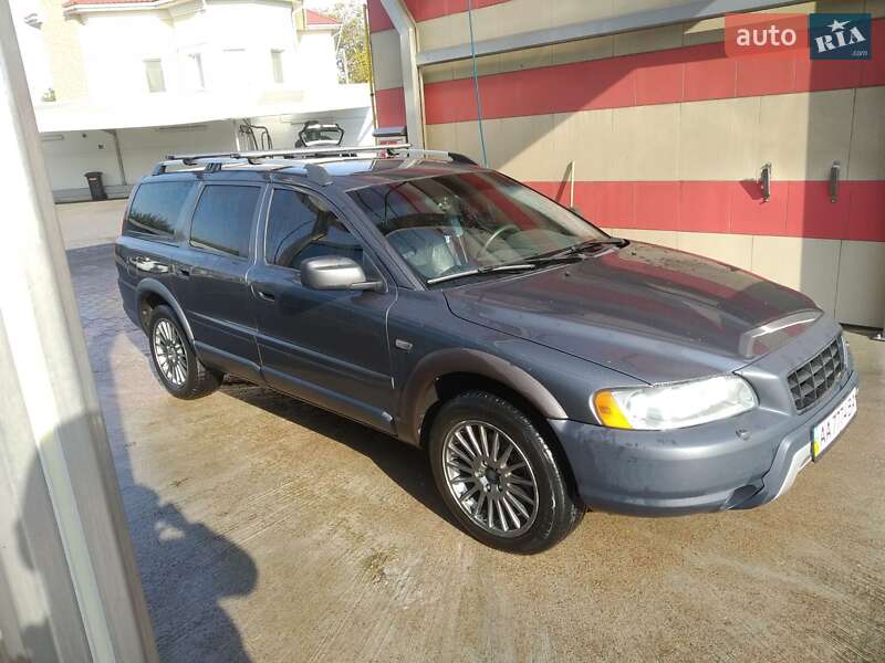 Универсал Volvo XC70 2006 в Киеве