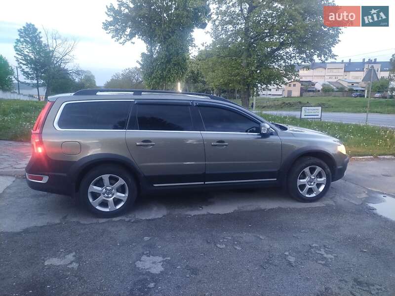 Универсал Volvo XC70 2010 в 