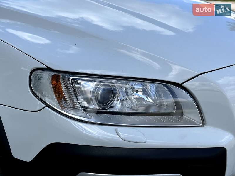 Универсал Volvo XC70 2016 в Радивилове