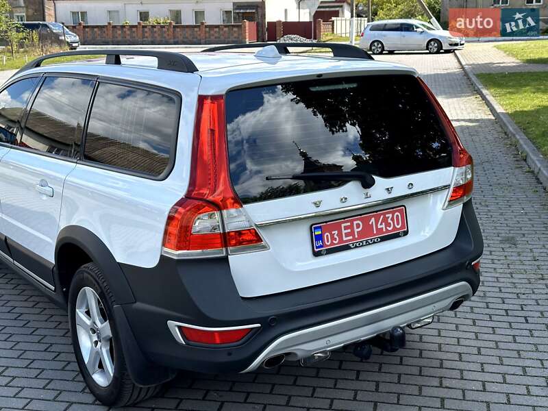 Универсал Volvo XC70 2016 в Радивилове