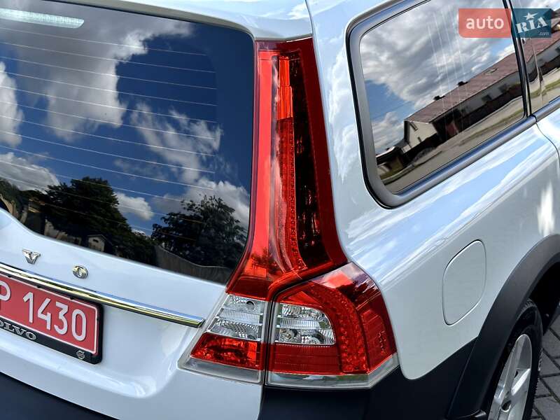 Универсал Volvo XC70 2016 в Радивилове