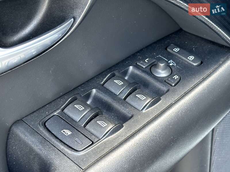 Универсал Volvo XC70 2016 в Радивилове